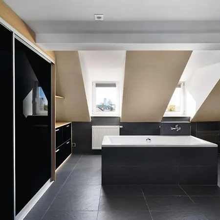 Lejlighed Exclusive & Stylish 3-level In Old Town - 150 M *